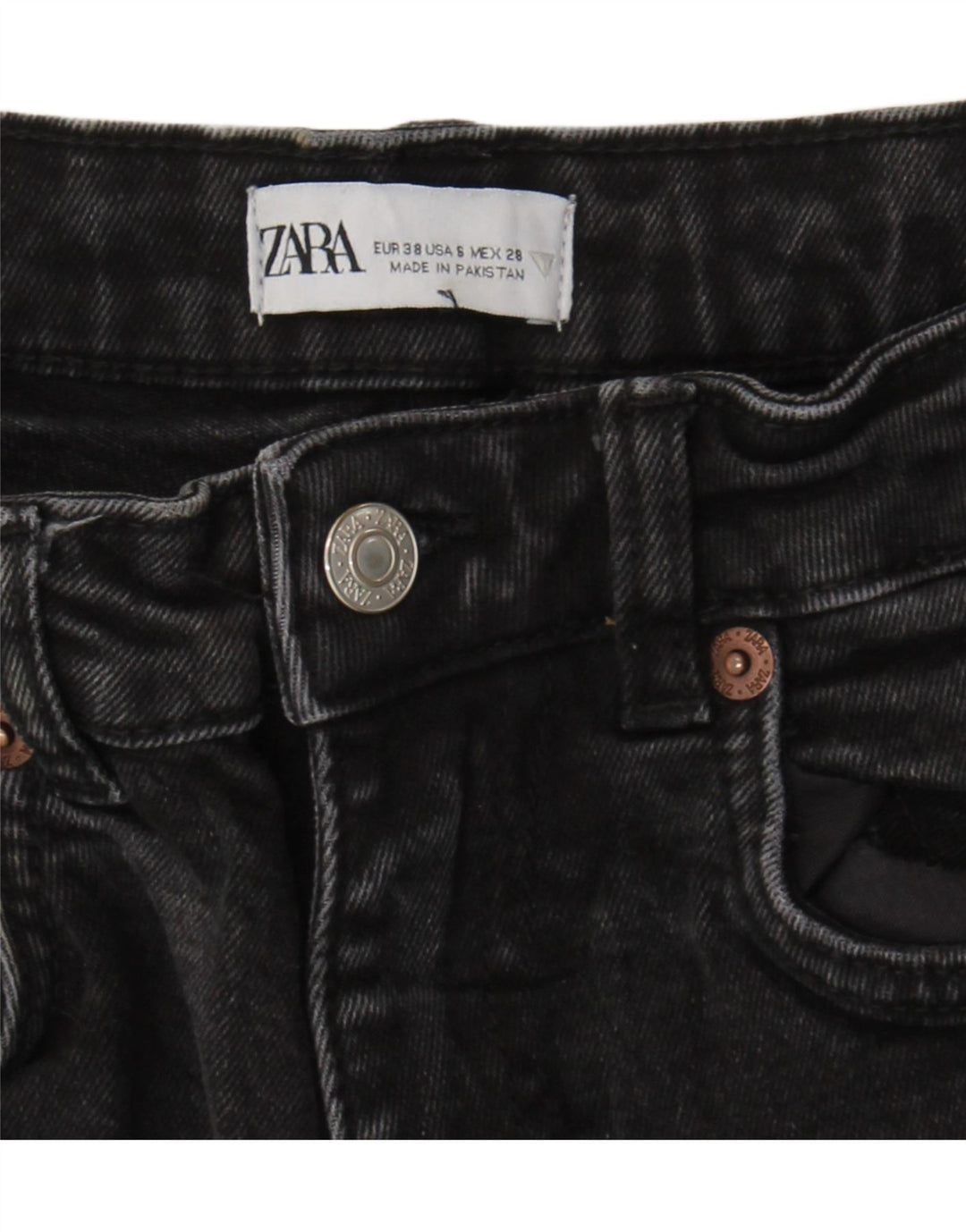 Zara ženske skraćene traperice EU 38 male W28 L24 crne