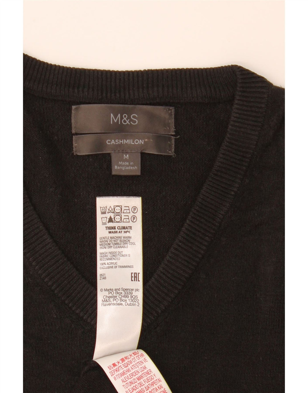 Marks & Spencer muški džemper s V-izrezom Srednje crni akril