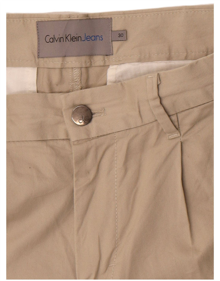 Calvin Klein muške kratke chino hlače s štipaljkama W30 srednje bež boje