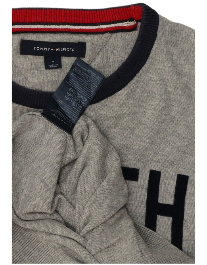 TOMMY HILFIGER Muški džemper s okruglim izrezom srednje sive boje