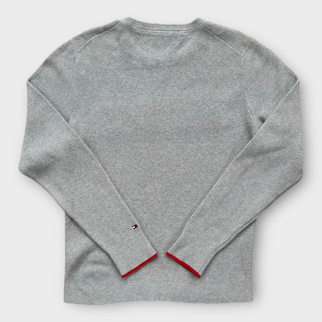 Tommy Hilfiger navodi pleteni džemper - srednji