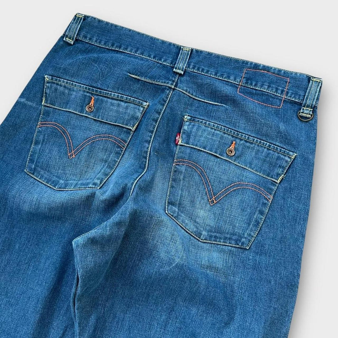 Baggy Levi’s uvrnute traperice - 34 struka