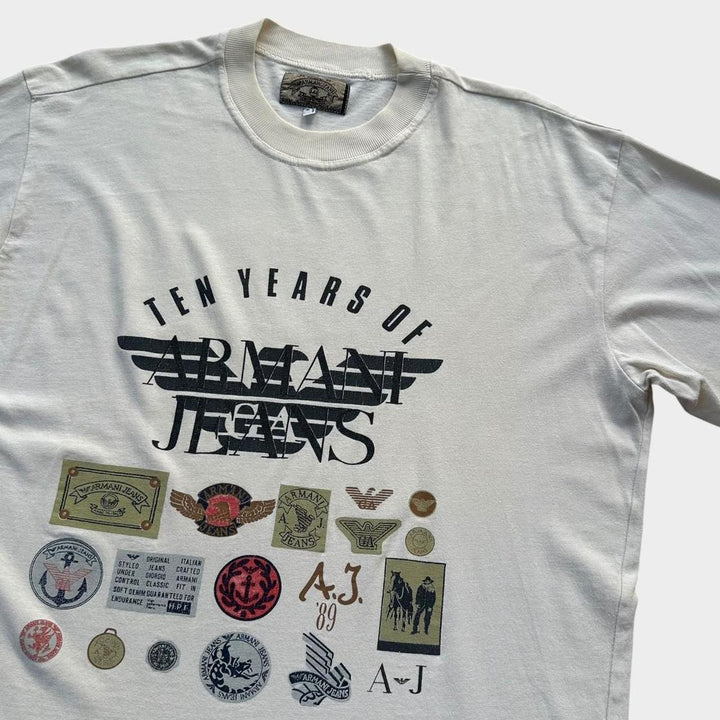 Vintage Armani jeans grafička majica - srednja