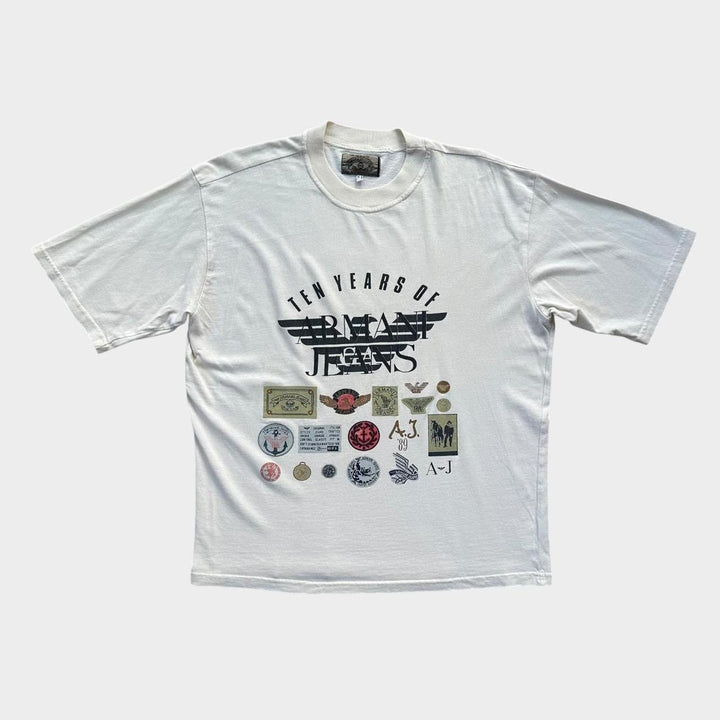 Vintage Armani jeans grafička majica - srednja