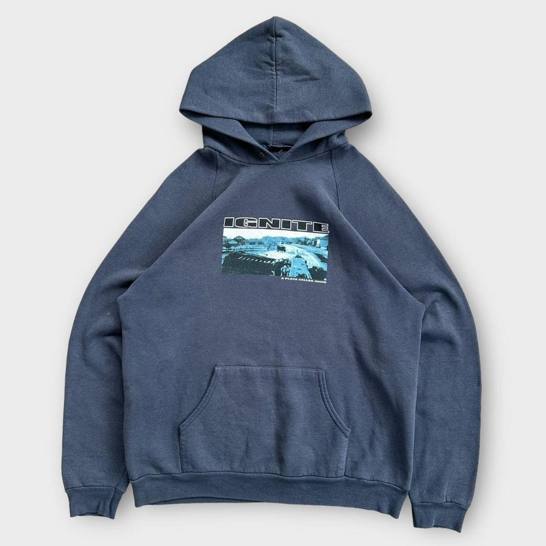 Ignite band merch hoodie - srednje veličine