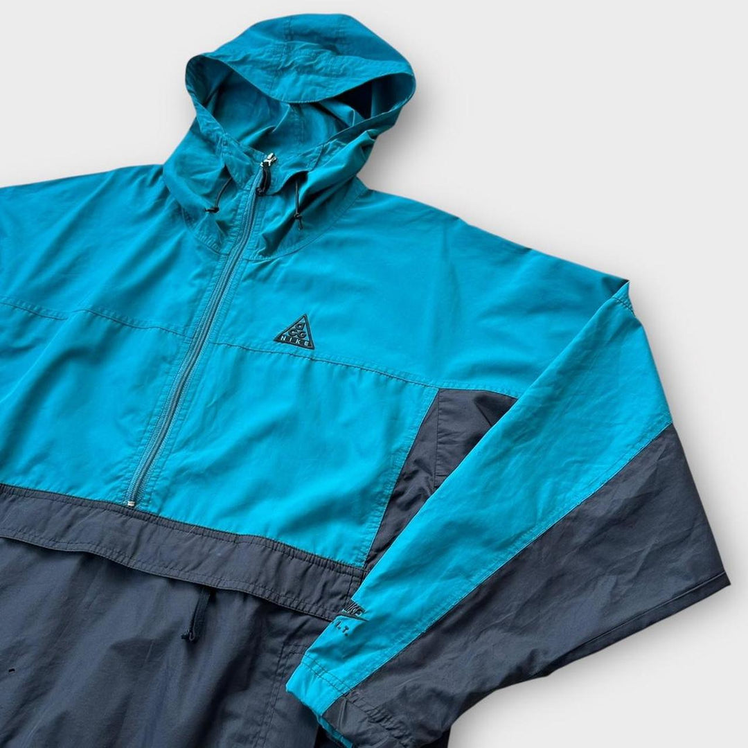 Nike ACG jakna za pakiranje - srednja (odgovara kao velika)