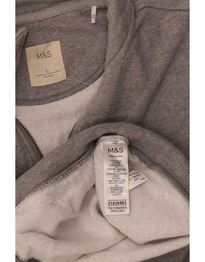 Marks & Spencer muška majica s izrezom i velikim sivim pamukom