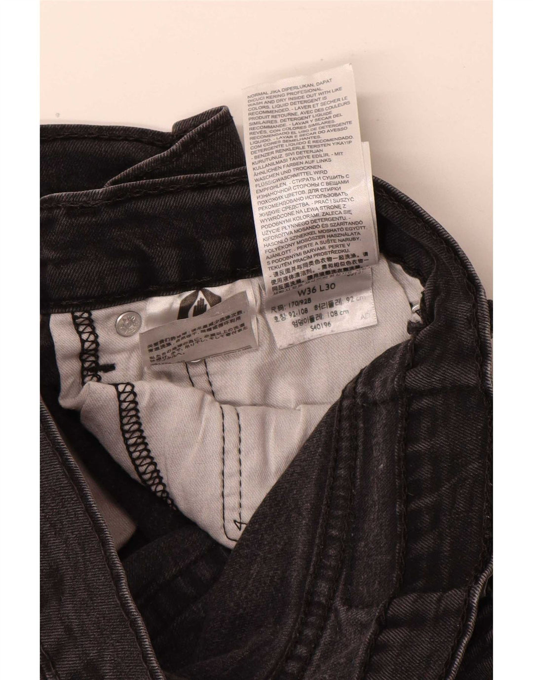 Levi's muške 511 uske traperice W36 L30 crni pamuk