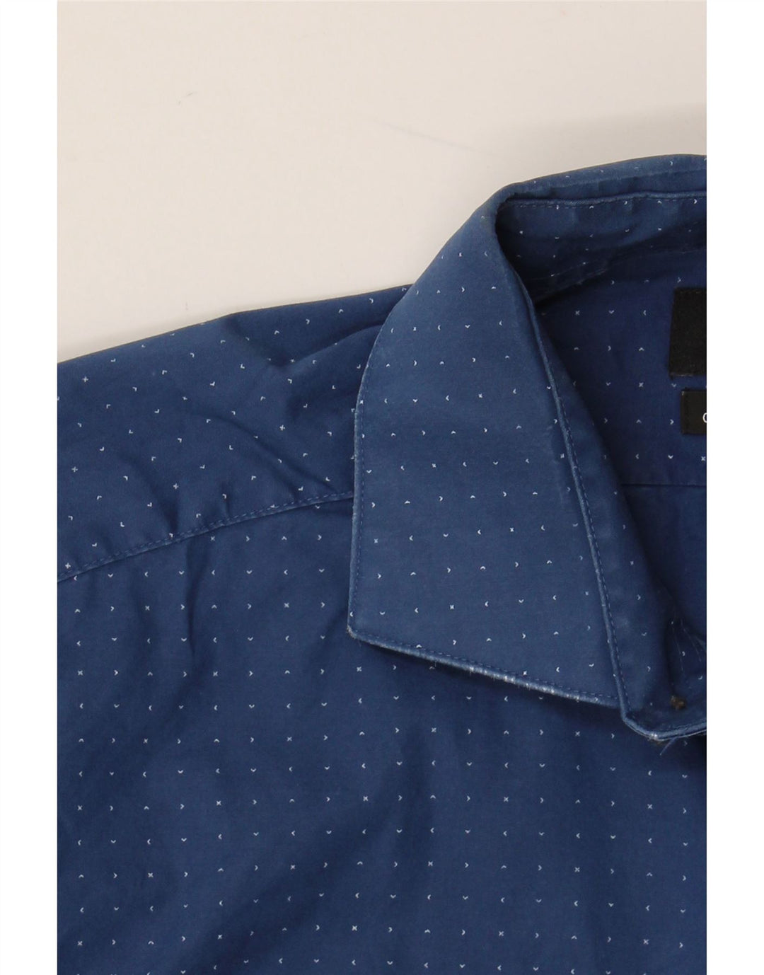 CALVIN KLEIN JEANS Muška košulja veličina 33/32 15 1/2 srednje plava na točkice