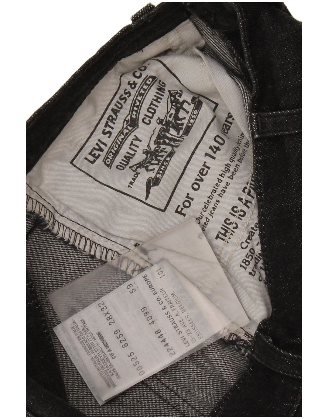 LEVI'S Ženske kratke traper hlače 525 W28 Srednje crni pamuk