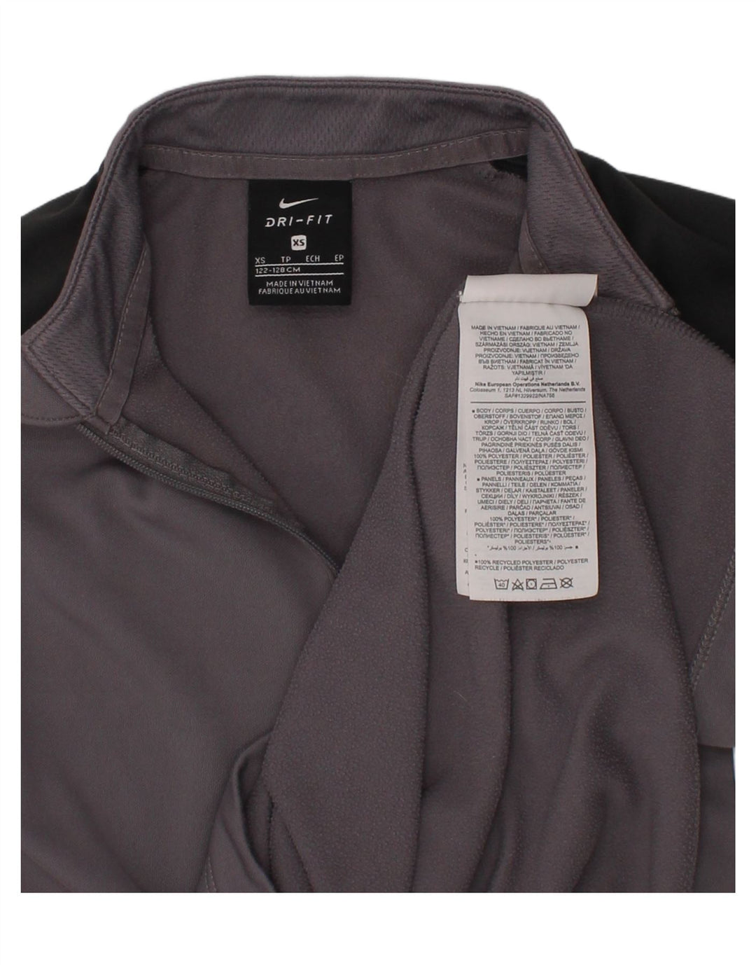 NIKE Boys Dri Fit Pullover Tracksuit Top 6-7 Years XS Grey Colourblock Vintage Nike and Second-Hand Nike from Messina Hembry 