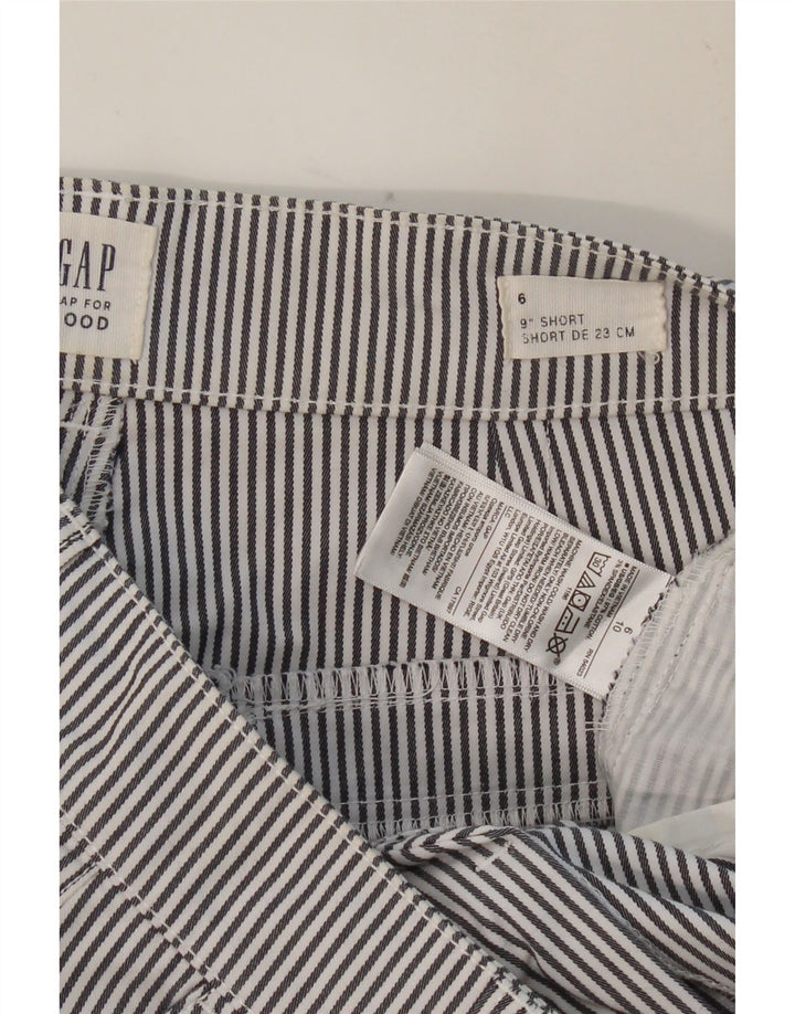 GAP Womens Chino Shorts US 6 Medium W32  Grey Pinstripe Cotton Vintage Gap and Second-Hand Gap from Messina Hembry 