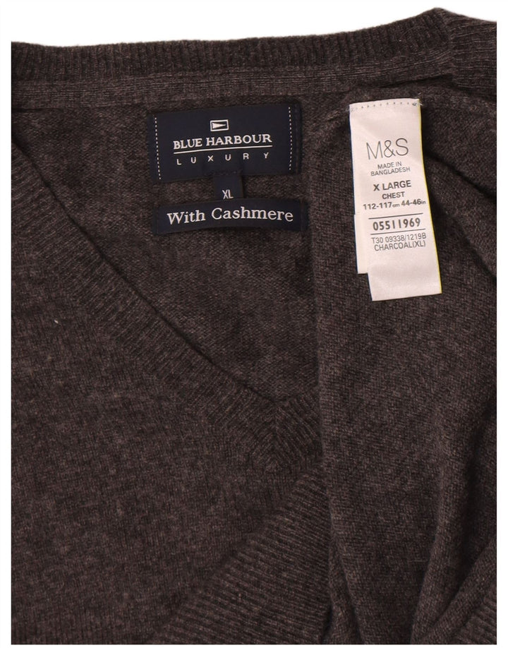 Marks & Spencer muški pulover s v-izrezom Blue Harbor XL siva vunena