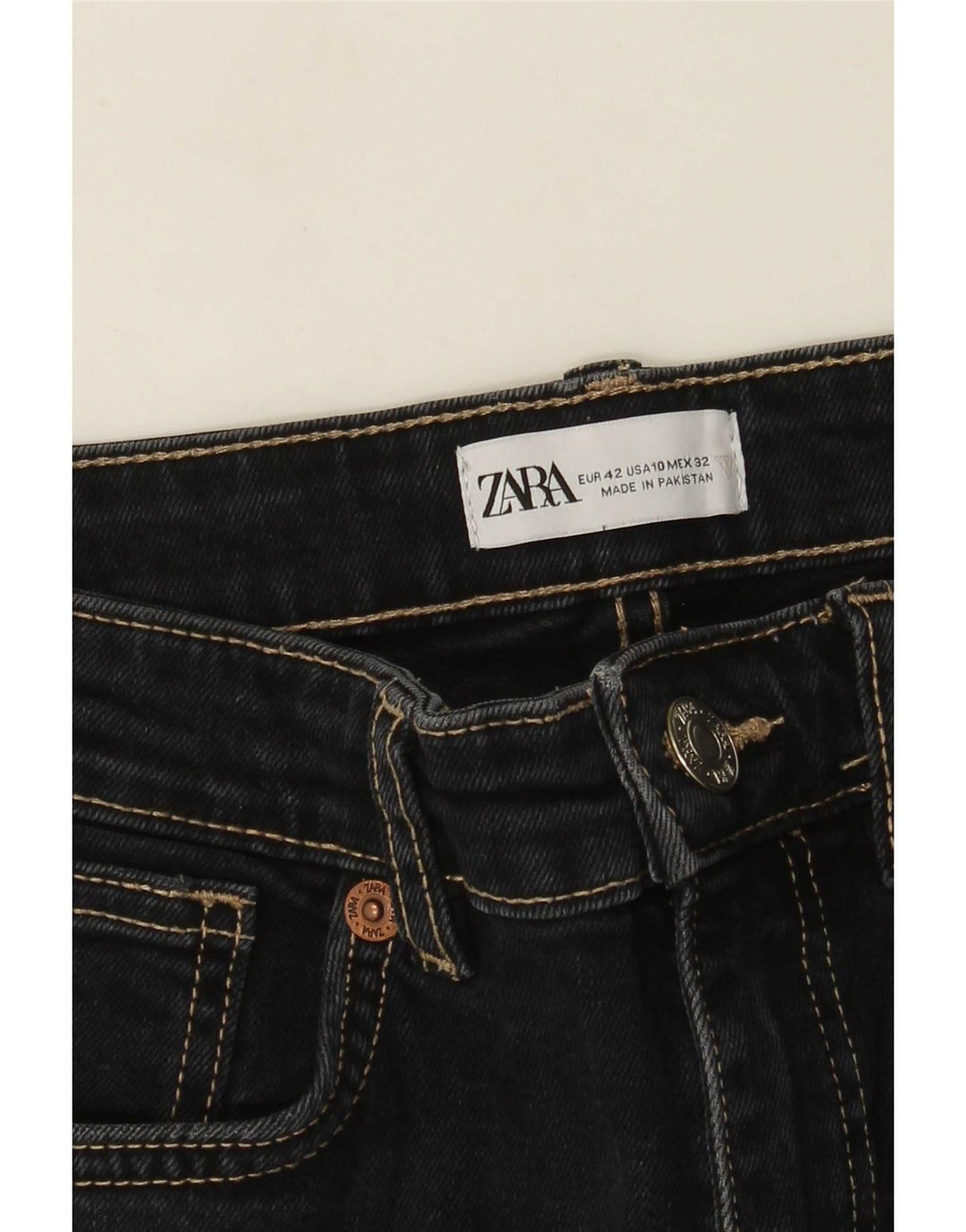 Zara ženske crop bootcut traperice EU 42 Large W32 L26 crne