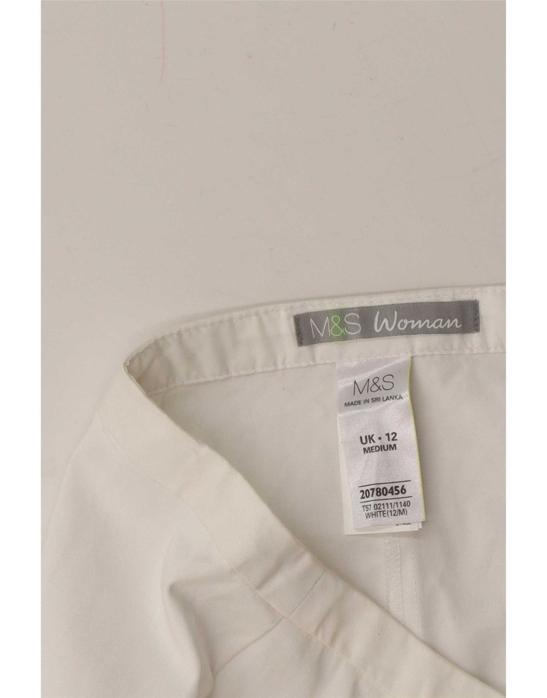 Marks & Spencer ženske kapri hlače UK 12 srednje W30 L21 bijeli pamuk