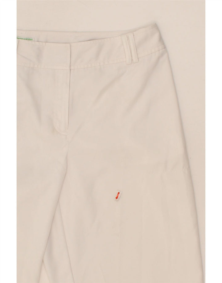 IZOD Womens Stretch Bermuda Shorts US 12 Large W34 White Polyester Vintage Izod and Second-Hand Izod from Messina Hembry 