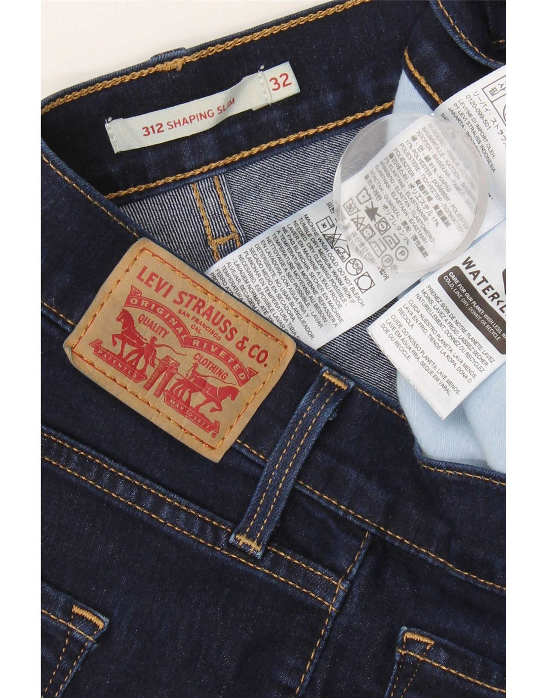 Levi's ženske 312 uske traperice W32 L32 tamnoplavi pamuk