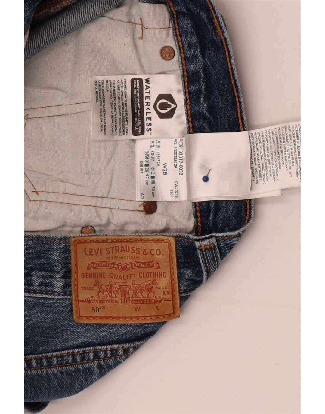 Levi's ženske kratke traper hlače 501 W28 srednje plavi pamuk
