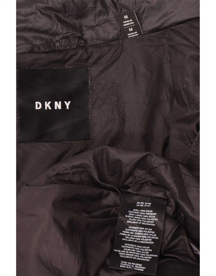 Dkny muška grafička podstavljena jakna UK 38 srednje crna najlonska boja