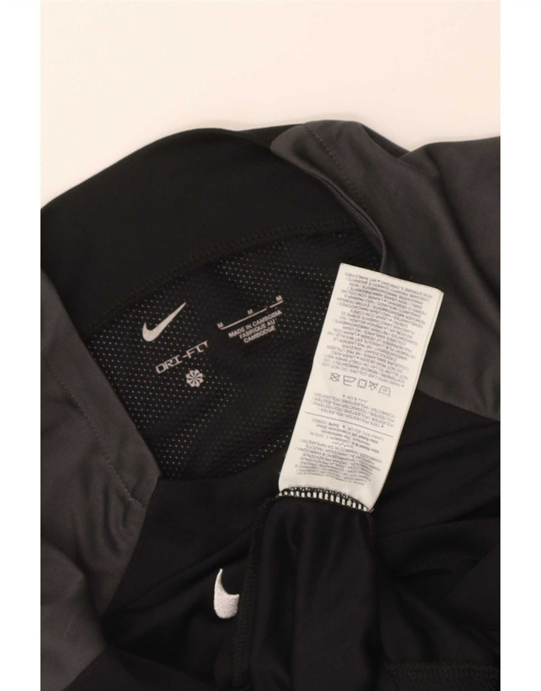 Nike Dri Fit T-Shirt majica srednje crne boje od poliestera