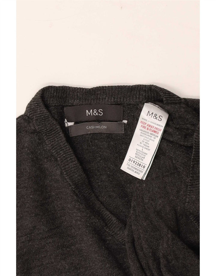 Marks & Spencer muški džemper s V-izrezom veliki sivi akril