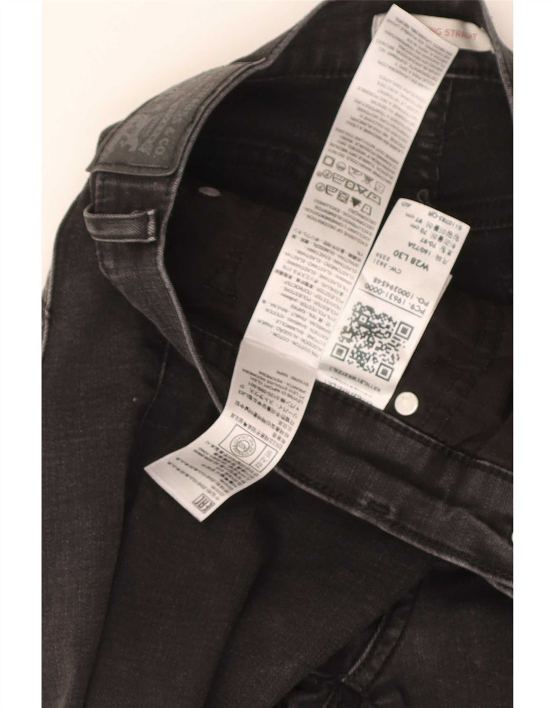 Levi's ženske ravne traperice 314 za oblikovanje W28 L30 crni pamuk