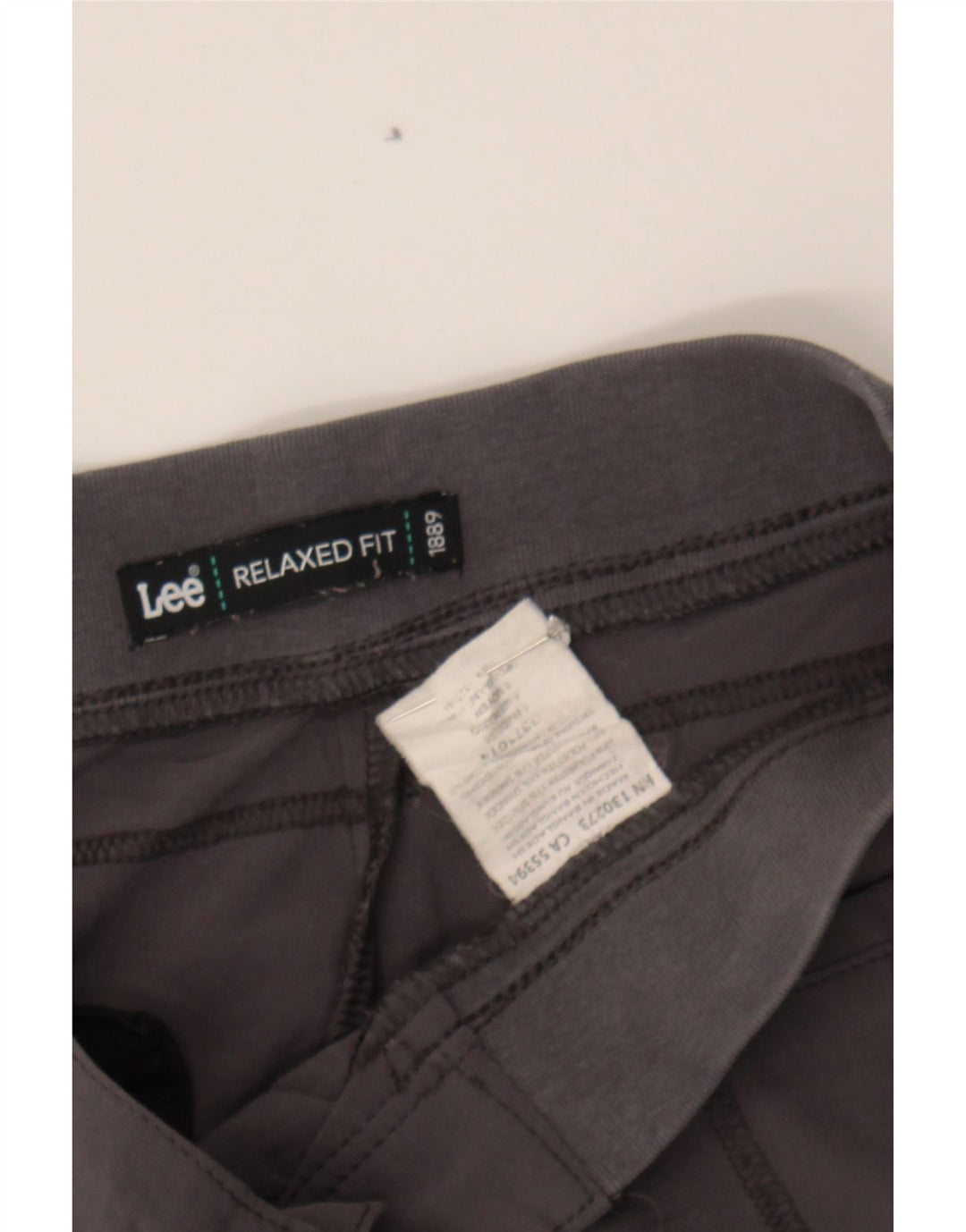 LEE Womens Relaxed Fit Capri Trousers US 4 Small W30 L21 Grey Polyester Vintage Lee and Second-Hand Lee from Messina Hembry 