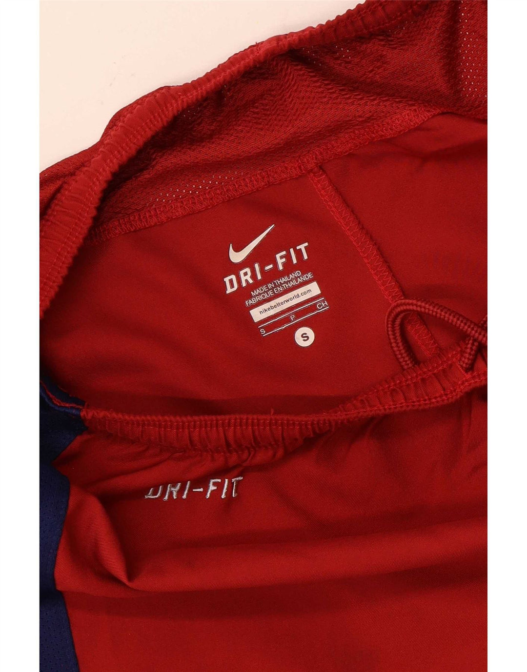 Nike muške FCB sportske kratke hlače male crvene poliesterske boje