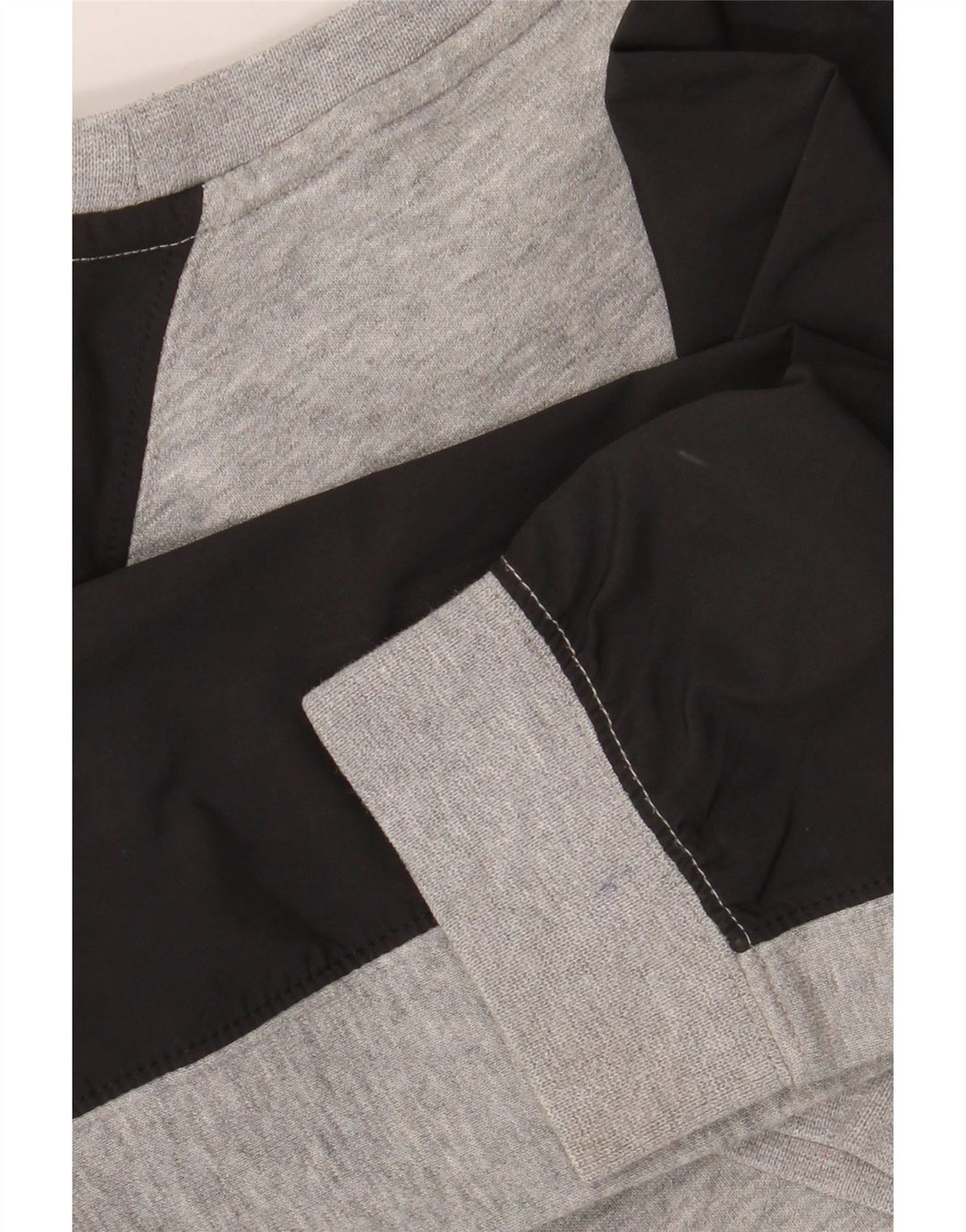 NIKE Boys Graphic Sweatshirt Džemper 10-11 godina srednje sive boje