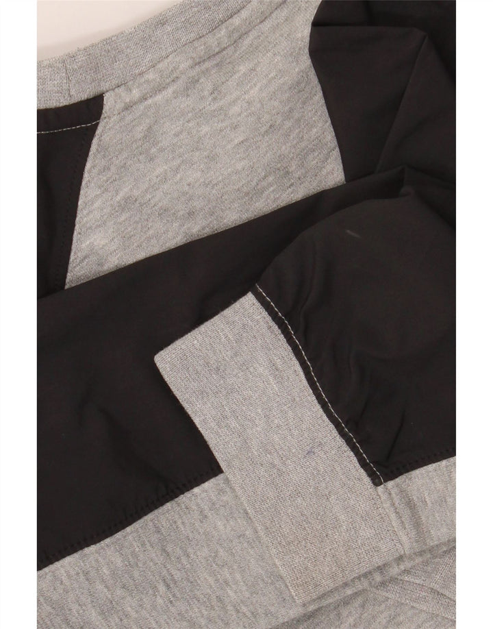 NIKE Boys Graphic Sweatshirt Džemper 10-11 godina srednje sive boje