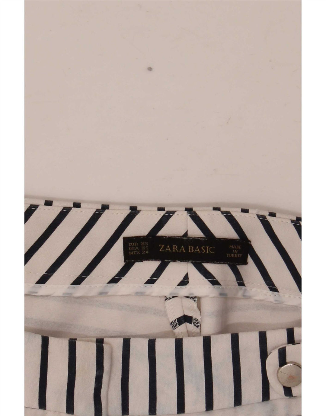 Zara ženske kratke kratke hlače Regular Casual XS W28 bijele pruge