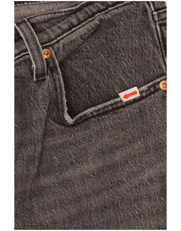 Levi's muške ravne traperice s prsnim košem W31 L29 sivi pamuk