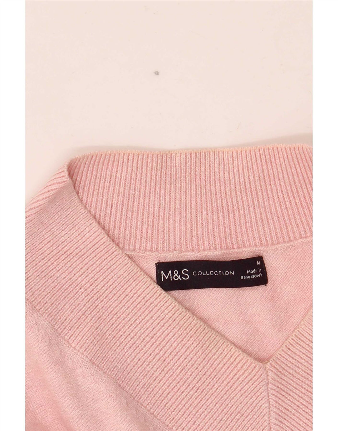 Marks & Spencer ženski veliki džemper s V-izrezom UK 14 srednje ružičasta