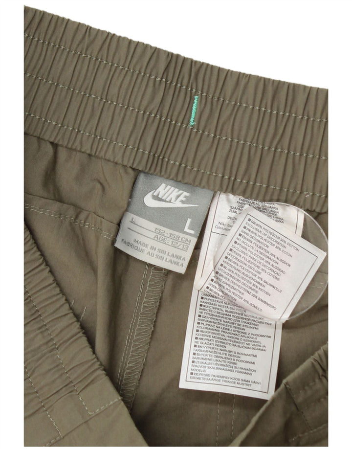 Nike Boys Casual Shorts 12-13 Years Large W28 kaki poliester