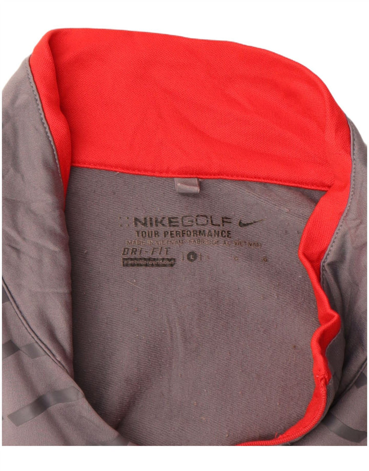 Nike Dri Fit majica s izrezom i velikim gornjim dijelom trenirke na velike sive pruge