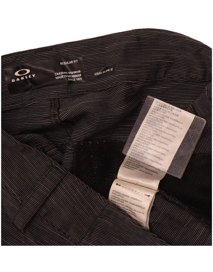 Oakley muške chino kratke hlače standardnog kroja W30 srednje sive sportske pruge