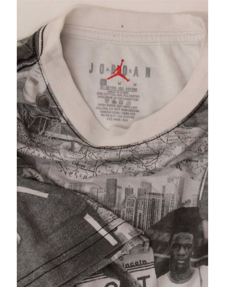 Gornja majica kratkih rukava Jordan Boys Graphic T-Shirt 10-11 Years Medium Grey Patchwork Pamuk