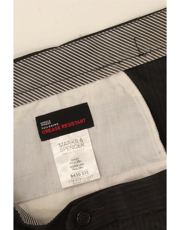Marks & Spencer muške hlače s štipaljkama W36 L29 poliester na smeđe pruge