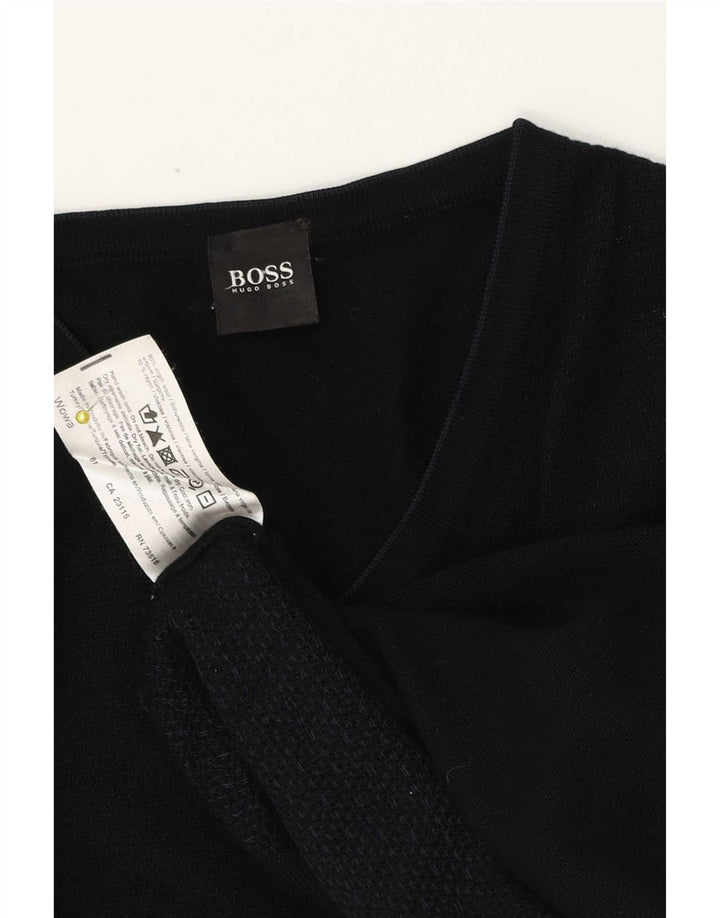 Hugo Boss muški džemper s V-izrezom Srednje crna djevičanska vuna