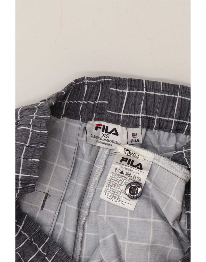 Fila muške sportske kratke hlače XS sivi karirani poliester