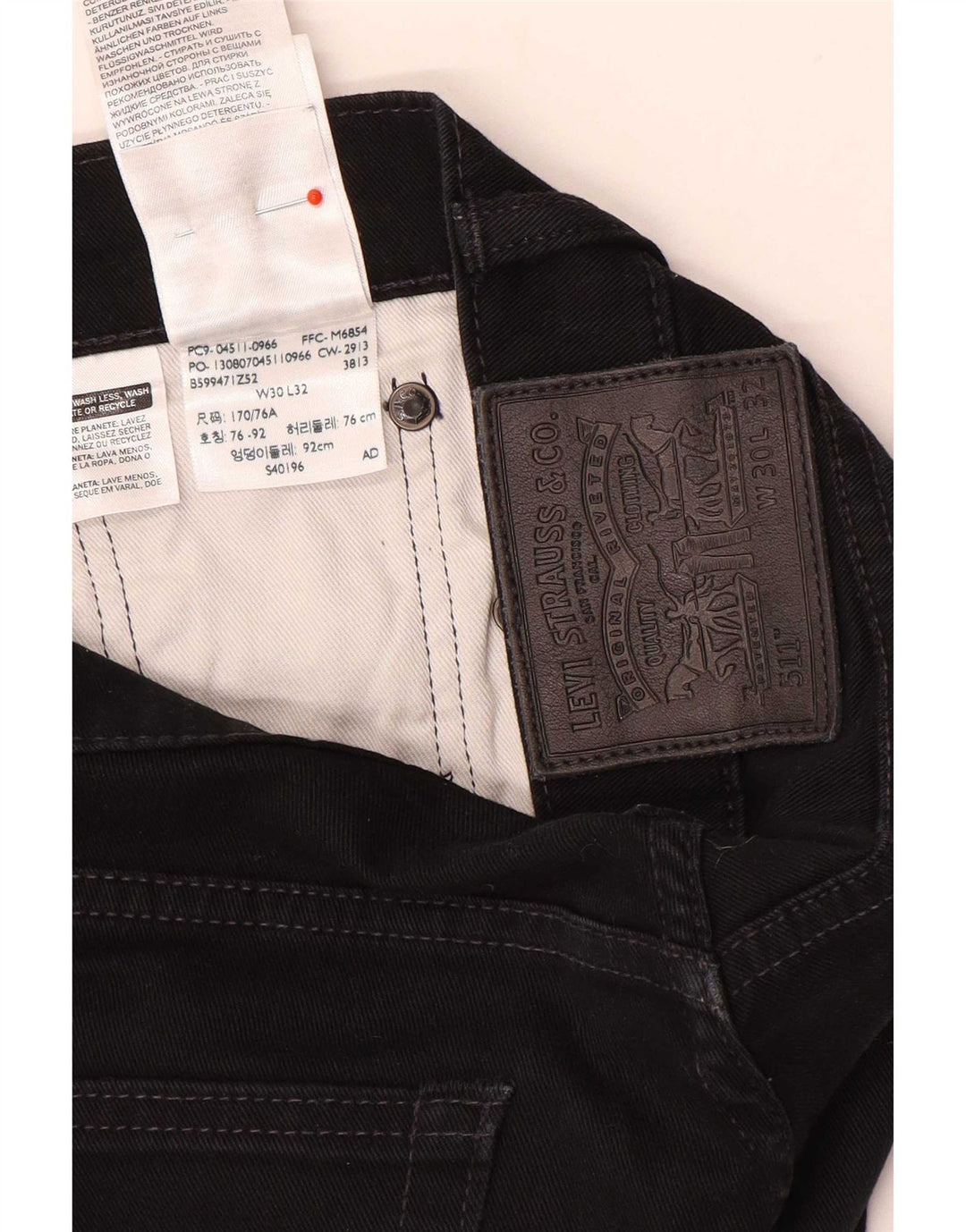 Levi's muške uske traperice W30 L32 crni pamuk