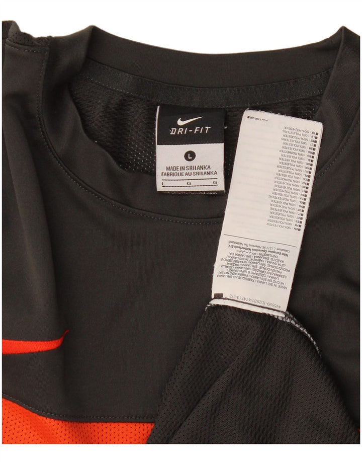 Nike Dri Fit majica kratkih rukava velika siva poliesterska boja