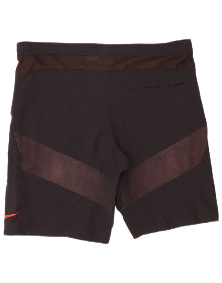 Nike muške sportske kratke hlače srednje crne boje od najlona