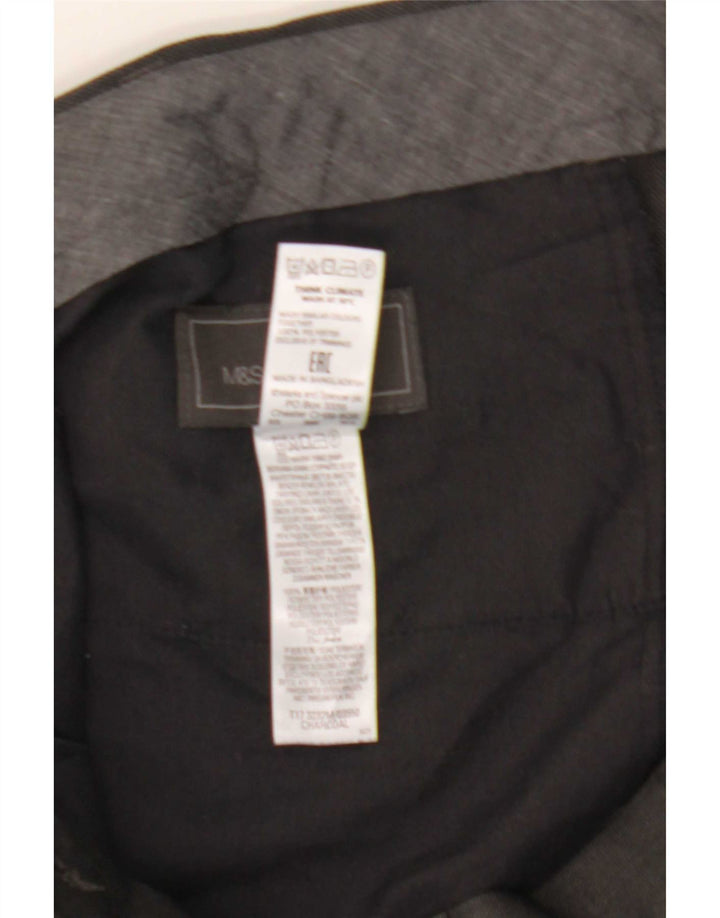 Marks & Spencer muške ležerne hlače regularnog kroja W38 L33 sivi poliester