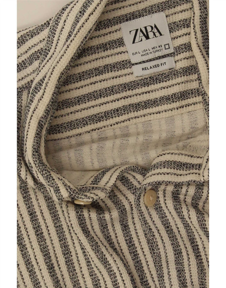 Zara muška majica kratkih rukava opuštenog kroja, velike sive pruge
