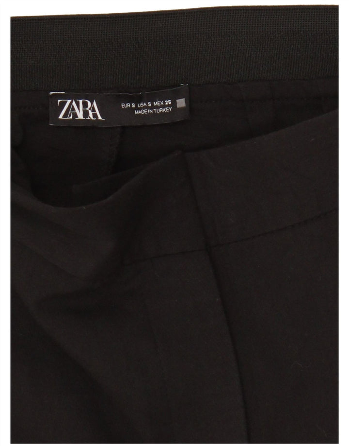Zara ženske skraćene hlače male W26 L23 crne