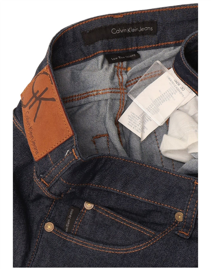 CALVIN KLEIN Ženske uske traperice W30 L34 tamnoplavi pamuk