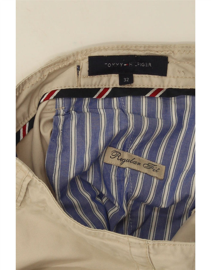 Tommy Hilfiger muške kratke chino hlače standardnog kroja W32 srednje bež boje