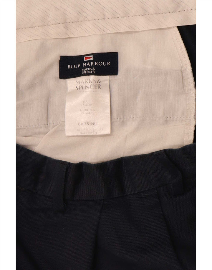 Marks & Spencer muške plave Harbour hlače s štipaljkama W38 L31 tamnoplave