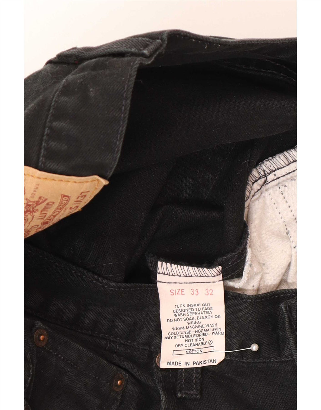 Levi's muške 504 skraćene traperice W33 L26 crni pamuk